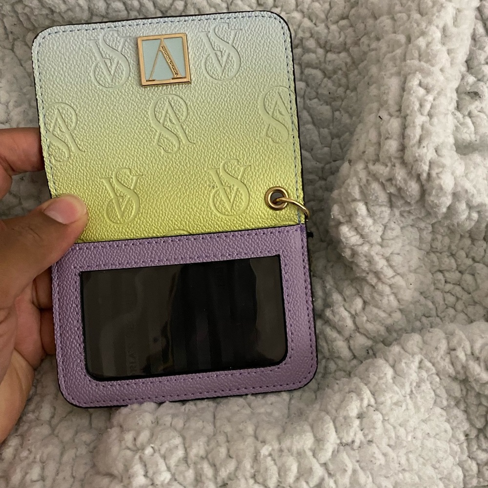 Victoria secret wallet - Picture 2 of 4